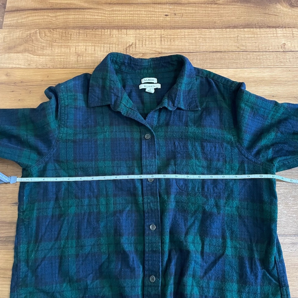 L.L. Bean Green and Navy Plaid Button-Down Shirt - Picture 9 of 11